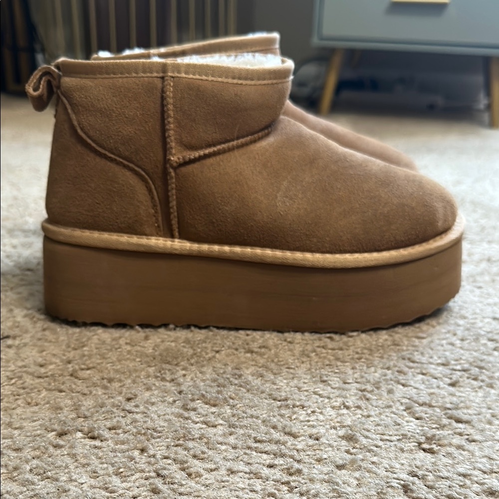Dream Pairs Tan Platform Slippers